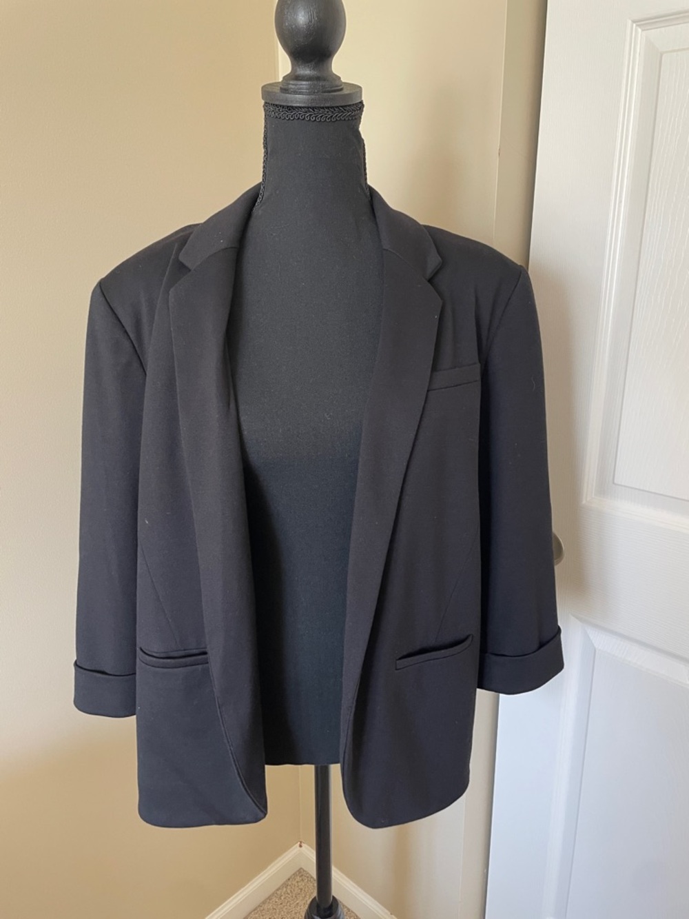 LC Lauren Conrad Black Open-Front Blazer